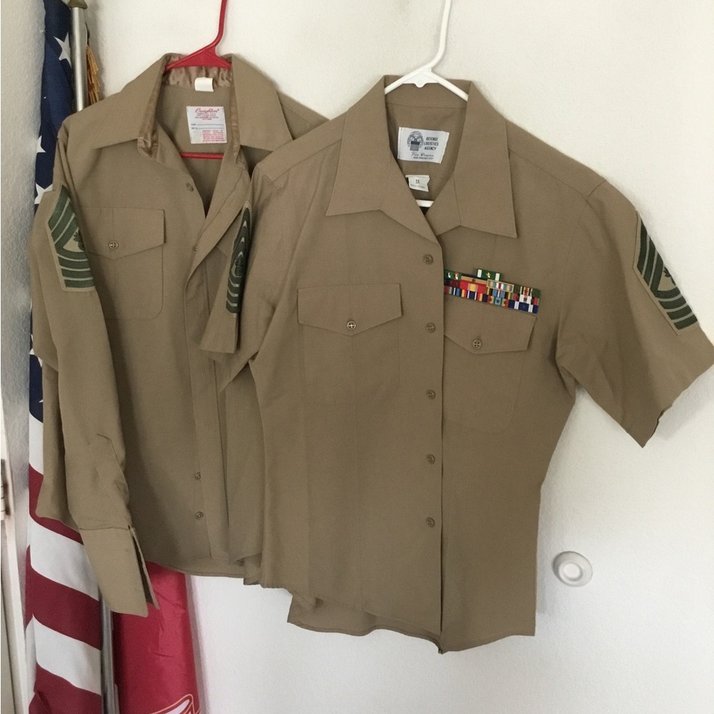 Marine corps shirts size large with Master Gunnery Sergeant rank